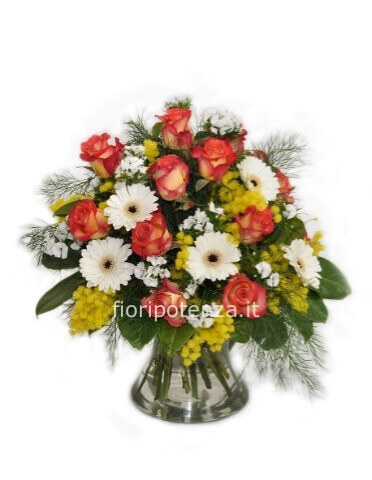 Bouquet di fiori misti a scelta del fiorista con mimosa