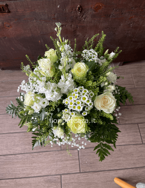 BOUQUET DI FIORI BIANCHI A SCELTA DEL FIORISTA 