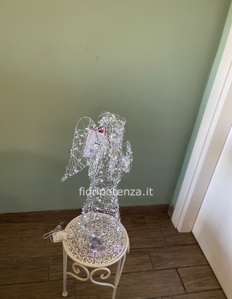 ANGELO NATALIZIO ARTIFICIALE IN FERRO ILLUMINATO CON 50 LED (BATTERIE AA NON INCLUSE), h. 50 cm