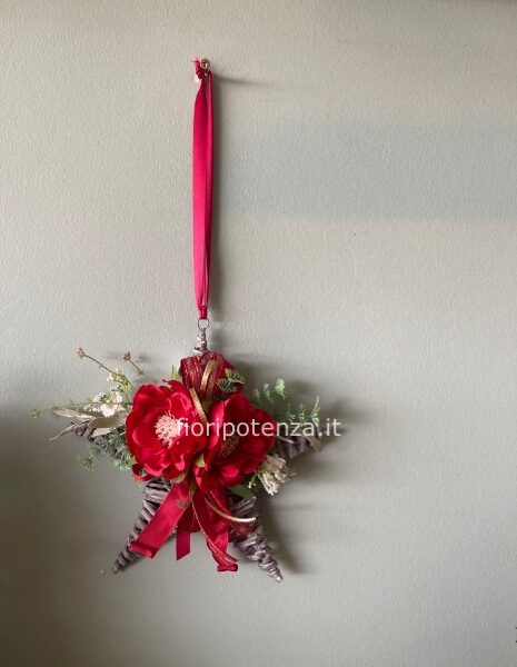 STELLA DI NATALE IN RATTAN E FERRO CON APPLICAZIONE ROSSA